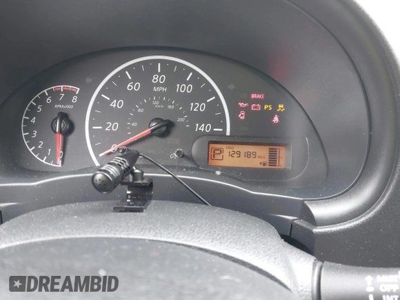 2017 Nissan Versa SV z VIN 3N1CN7AP2HL885581, wystawiony jako IAAI lot #42235494 z przebiegiem 129 189 mil mil oraz . Historia ofert i sprzedaży dostępna na DreamBid. Obrazek 16.