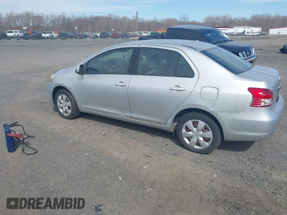 2008 Toyota Yaris with VIN JTDBT903284009639, listed as a IAAI auction lot 41793629 with 40,000 mi miles. Bid and sale history available at carsss.com. Image 3.