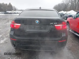 2014 BMW X6 50i z VIN 5UXFG8C51EL592380, wystawiony jako IAAI lot #41566410 z przebiegiem 110 142 mil mil oraz . Historia ofert i sprzedaży dostępna na DreamBid. Obrazek 16.