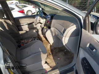 2005 Toyota Sienna CE with VIN 5TDZA23C55S303298, listed as a IAAI auction lot 42580654 with Not provided miles and . Bid and sale history available at DreamBid. Image 5.