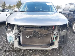 2017 Mitsubishi Outlander SE z VIN JA4AZ3A34HZ033833, wystawiony jako IAAI lot #41608628 z przebiegiem 80 382 mil mil oraz . Historia ofert i sprzedaży dostępna na DreamBid. Obrazek 6.
