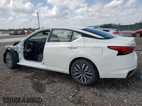 2025 Nissan Altima SV with VIN 1N4BL4DV1SN354778, listed as a Copart auction lot 52277935 with 0 mi miles and Non Repairable. Bid and sale history available at carsss.com. Image 2.