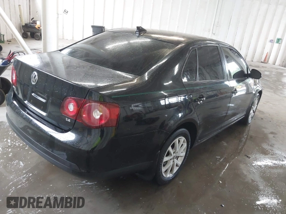 2010 Volkswagen Jetta Limited Edition with VIN 3VWAX7AJ5AM158961, listed as a IAAI auction lot 42322185 with 129,756 mi miles and . Bid and sale history available at DreamBid. Image 4.