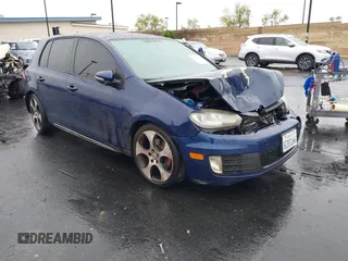 2011 Volkswagen GTI w/Sunroof & Navi PZEV с VIN WVWGD7AJ3BW101715, выставлен на аукционе IAAI как лот 42159103 с пробегом 137 196 миль миль и . История ставок и продаж доступна на DreamBid. Изображение 1.