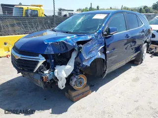 2022 Chevrolet Equinox LT with VIN 2GNAXKEV1N6131220, listed as a IAAI auction lot 41726514 with 60,462 mi miles. Bid and sale history available at carsss.com. Image 2.