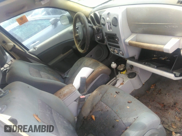 2006 Chrysler PT Cruiser Touring z VIN 3A4FY58BX6T331390, wystawiony jako IAAI lot #42286879 z przebiegiem Nie podano mil oraz . Historia ofert i sprzedaży dostępna na DreamBid. Obrazek 5.