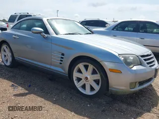 2004 Chrysler Crossfire z VIN 1C3AN69LX4X004869, wystawiony jako IAAI lot #42093501 z przebiegiem 47 418 mil mil oraz . Historia ofert i sprzedaży dostępna na DreamBid. Obrazek 1.