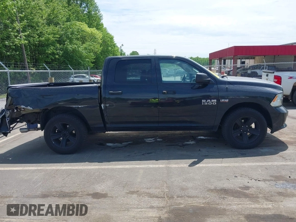 2015 Ram 1500 Express z VIN 1C6RR7KT4FS768971, wystawiony jako IAAI lot #42114105 z przebiegiem 97 725 mil mil oraz . Historia ofert i sprzedaży dostępna na DreamBid. Obrazek 13.