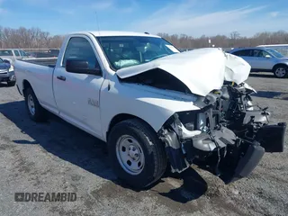 2017 Ram 1500 Tradesman z VIN 3C6JR6DG2HG734559, wystawiony jako IAAI lot #41650921 z przebiegiem 120 953 mil mil oraz . Historia ofert i sprzedaży dostępna na DreamBid. Obrazek 1.