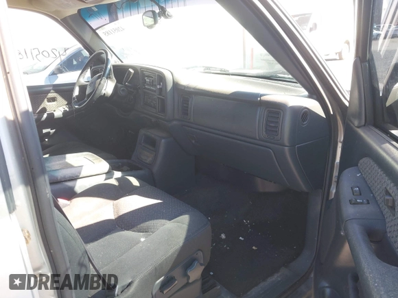 2002 Chevrolet Avalanche with VIN 3GNEK13T62G117177, listed as a IAAI auction lot 42051185 with 212,754 mi miles and . Bid and sale history available at DreamBid. Image 5.