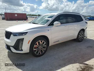 2022 Cadillac XT6 Sport with VIN 1GYKPGRS8NZ164305, listed as a Copart auction lot 80268754 with 17,232 mi miles and Salvage Title. Bid and sale history available at carsss.com. Image 1.