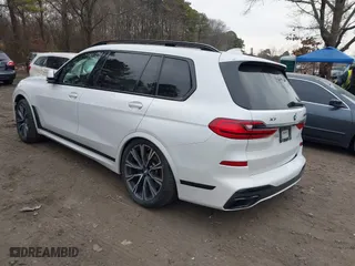 2022 BMW X7 M50i with VIN 5UXCX6C00N9K19775, listed as a IAAI auction lot 41256543 with 31,942 mi miles. Bid and sale history available at carsss.com. Image 3.