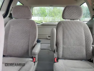 2003 Ford Windstar SE z VIN 2FMZA52443BA89393, wystawiony jako Copart lot #56144805 z przebiegiem 71 587 mil mil oraz Tytuł czysty. Historia ofert i sprzedaży dostępna na DreamBid. Obrazek 10.