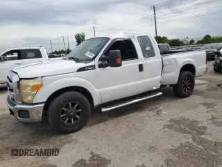 2012 Ford Super Duty F-250 SRW XL with VIN 1FT7X2A61CEC15533, listed as a Copart auction lot 57883444 with 195,030 mi miles and Salvage Title. Bid and sale history available at carsss.com. Image 1.