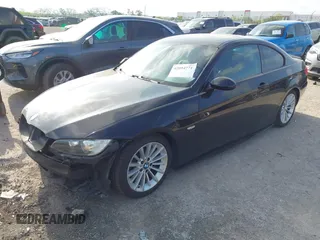 2009 BMW 3 Series 335i xDrive with VIN WBAWC73519E068984, listed as a IAAI auction lot 42054771 with 162,386 mi miles and . Bid and sale history available at carsss.com. Image 2.