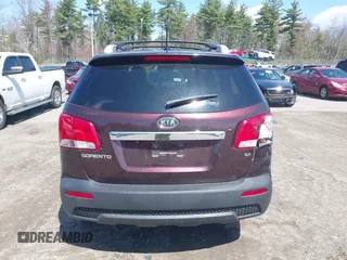 2012 Kia Sorento EX with VIN 5XYKU3A65CG299100, listed as a IAAI auction lot 42098445 with 172,203 mi miles. Bid and sale history available at carsss.com. Image 16.