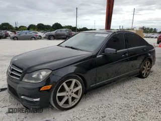 2014 Mercedes-Benz C 250 Sport с VIN WDDGF4HB3EA964397, выставлен на аукционе Copart как лот 83999034 с пробегом 118 289 миль миль и Чистый • Clean title. История ставок и продаж доступна на DreamBid. Изображение 1.