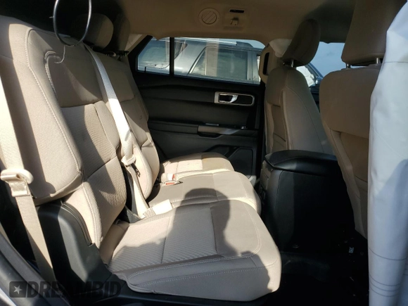 2022 Ford Explorer z VIN 1FMSK8BB8NGB03015, wystawiony jako Copart lot #53102585 z przebiegiem Nie podano mil oraz Szkoda całkowita • Salvage title. Historia ofert i sprzedaży dostępna na DreamBid. Obrazek 11.