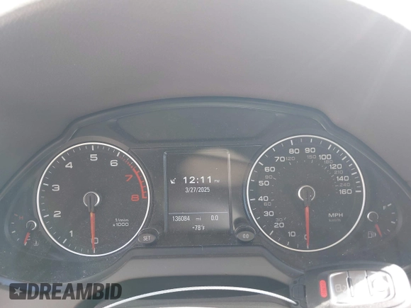 2014 Audi Q5 Premium Plus with VIN WA1LFAFP1EA051704, listed as a IAAI auction lot 41725317 with 136,084 mi miles. Bid and sale history available at carsss.com. Image 7.