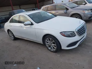 2017 Mercedes-Benz E-Class E 300 Luxury with VIN WDDZF4KB5HA139922, listed as a IAAI auction lot 40990008 with 119,775 mi miles. Bid and sale history available at carsss.com. Image 1.