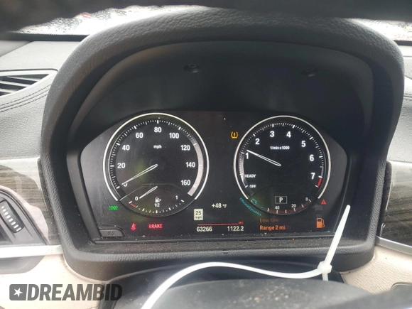 2022 BMW X1 xDrive28i z VIN WBXJG9C02N5V14574, wystawiony jako Copart lot #43834285 z przebiegiem 63 266 mil mil oraz Szkoda całkowita • Salvage title. Historia ofert i sprzedaży dostępna na DreamBid. Obrazek 9.