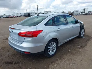 2018 Ford Focus SE with VIN 1FADP3F2XJL246535, listed as a IAAI auction lot 41687682 with 29,980 mi miles. Bid and sale history available at carsss.com. Image 4.