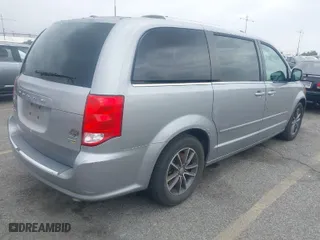 2016 Dodge Grand Caravan SXT with VIN 2C4RDGCG1GR343025, listed as a IAAI auction lot 41909719 with 193,434 mi miles. Bid and sale history available at carsss.com. Image 4.