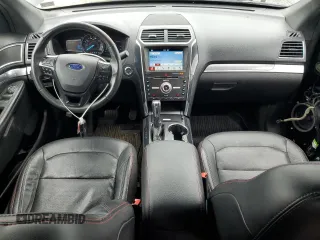 2017 Ford Explorer Sport z VIN 1FM5K8GT9HGD80193, wystawiony jako Copart lot #64571895 z przebiegiem 128 603 mil mil oraz Szkoda całkowita • Salvage title. Historia ofert i sprzedaży dostępna na DreamBid. Obrazek 8.