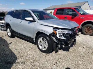 2022 GMC Terrain SLE with VIN 3GKALMEVXNL128557, listed as a Copart auction lot 47608065 with 43,595 mi miles and Salvage title. Bid and sale history available at DreamBid. Image 4.