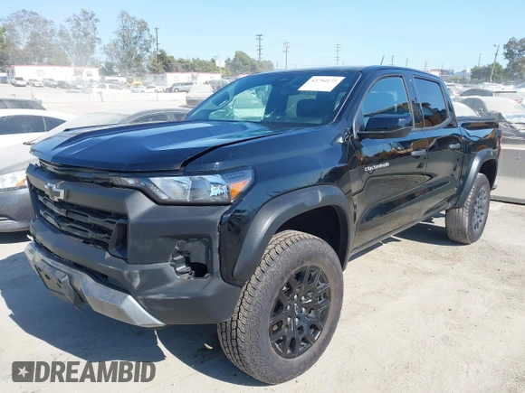 2024 Chevrolet Colorado 4WD Trail Boss z VIN 1GCPTEEK5R1144549, wystawiony jako IAAI lot #42754175 z przebiegiem Nie podano mil oraz . Historia ofert i sprzedaży dostępna na DreamBid. Obrazek 17.