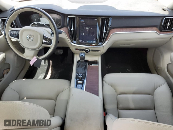 2019 Volvo S60 Momentum with VIN 7JRA22TK0KG001474, listed as a Copart auction lot 42163233 with 33,923 mi miles. Bid and sale history available at carsss.com. Image 8.