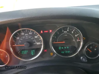 2017 Jeep Wrangler Unlimited Sahara z VIN 1C4BJWEG3HL674913, wystawiony jako Copart lot #73943574 z przebiegiem 46 793 mil mil oraz Szkoda całkowita • Salvage title. Historia ofert i sprzedaży dostępna na DreamBid. Obrazek 9.