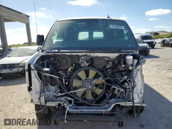 2021 Chevrolet Express Cargo with VIN 1GCWGAF73M1242040, listed as a Copart auction lot 41589245 with 41,195 mi miles and Salvage title. Bid and sale history available at DreamBid. Image 5.