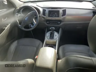 2016 Kia Sportage EX z VIN KNDPCCACXG7816280, wystawiony jako Copart lot #70017054 z przebiegiem 113 558 mil mil oraz Czysty tytuł • Clean title. Historia ofert i sprzedaży dostępna na DreamBid. Obrazek 8.