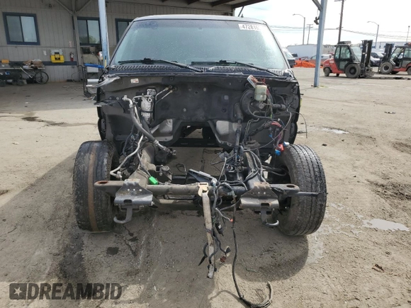 2002 GMC Yukon SLT z VIN 1GKEC13TX2R241172, wystawiony jako Copart lot #47281635 z przebiegiem Nie podano mil oraz Szkoda całkowita • Salvage title. Historia ofert i sprzedaży dostępna na DreamBid. Obrazek 5.