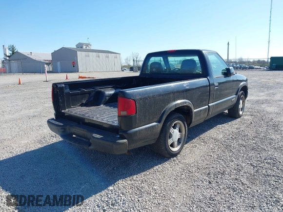 1999 Chevrolet S-10 LS with VIN 1GCCS1444XK153487, listed as a IAAI auction lot 41994464 with 190,403 mi miles and . Bid and sale history available at DreamBid. Image 4.