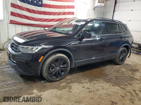 2022 Volkswagen Tiguan SE R-Line Black with VIN 3VV8B7AX8NM102055, listed as a Copart auction lot 47085015 with 20,007 mi miles and Salvage Title. Bid and sale history available at DreamBid. Image 1.