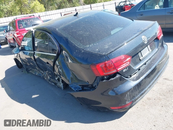 2014 Volkswagen Jetta GLI Autobahn с VIN 3VW5T7AJ3EM267647, выставлен на аукционе IAAI как лот 40507643 с пробегом 95 048 миль миль и . История ставок и продаж доступна на DreamBid. Изображение 3.