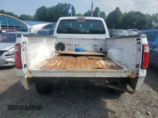 2009 Ford F-350 z VIN 1FDWF30509EA23540, wystawiony jako Copart lot #64825564 z przebiegiem 121 432 mil mil oraz Czysty tytuł • Clean title. Historia ofert i sprzedaży dostępna na DreamBid. Obrazek 6.