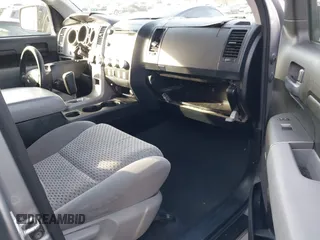 2013 Toyota Tundra z VIN 5TFRM5F17DX063683, wystawiony jako IAAI lot #41603196 z przebiegiem Nie podano mil oraz . Historia ofert i sprzedaży dostępna na DreamBid. Obrazek 5.