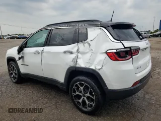 2025 Jeep Compass Limited z VIN 3C4NJDCN1ST509196, wystawiony jako Copart lot #64227745 z przebiegiem 16 243 mil mil oraz Nie do naprawy • Non repairable. Historia ofert i sprzedaży dostępna na DreamBid. Obrazek 2.