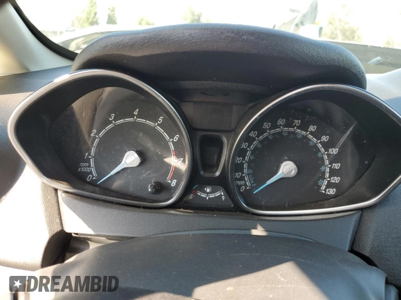 2019 Ford Fiesta SE z VIN 3FADP4BJ4KM106189, wystawiony jako Copart lot #57913315 z przebiegiem Nie podano mil oraz Szkoda całkowita • Salvage title. Historia ofert i sprzedaży dostępna na DreamBid. Obrazek 9.