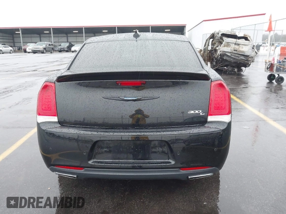 2015 Chrysler 300 C with VIN 2C3CCAEG8FH786879, listed as a IAAI auction lot 41563321 with 130,060 mi miles and . Bid and sale history available at carsss.com. Image 16.