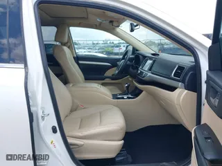 2014 Toyota Highlander XLE with VIN 5TDKKRFH3ES007405, listed as a IAAI auction lot 39623056 with 96,608 mi miles. Bid and sale history available at carsss.com. Image 5.