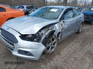 2013 Ford Fusion SE with VIN 3FA6P0HR0DR382809, listed as a IAAI auction lot 41240180 with 129,961 mi miles and . Bid and sale history available at DreamBid. Image 2.