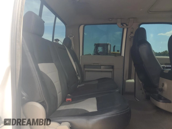 2008 Ford F-250 XL с VIN 1FTSW21R88EC39231, выставлен на аукционе Copart как лот 58502985 с пробегом 229 582 миль миль и Списание • Salvage title. История ставок и продаж доступна на DreamBid. Изображение 10.