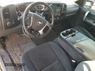 2007 Chevrolet Silverado 1500 LTZ with VIN 2GCEC19J971591295, listed as a Copart auction lot 43725545 with 180,778 mi miles and Salvage Title. Bid and sale history available at carsss.com. Image 8.