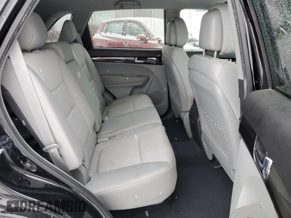 2013 Kia Sorento LX with VIN 5XYKT3A62DG346202, listed as a Copart auction lot 82705134 with 208,117 mi miles and Non repairable. Bid and sale history available at DreamBid. Image 11.