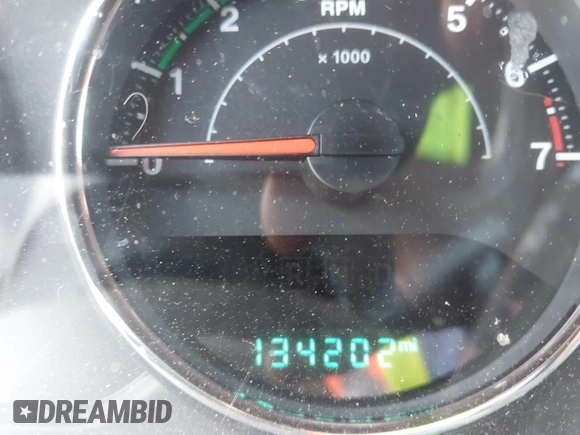 2015 Jeep Wrangler Unlimited Rubicon z VIN 1C4BJWFG4FL598033, wystawiony jako IAAI lot #42435523 z przebiegiem 134 202 mil mil oraz . Historia ofert i sprzedaży dostępna na DreamBid. Obrazek 15.