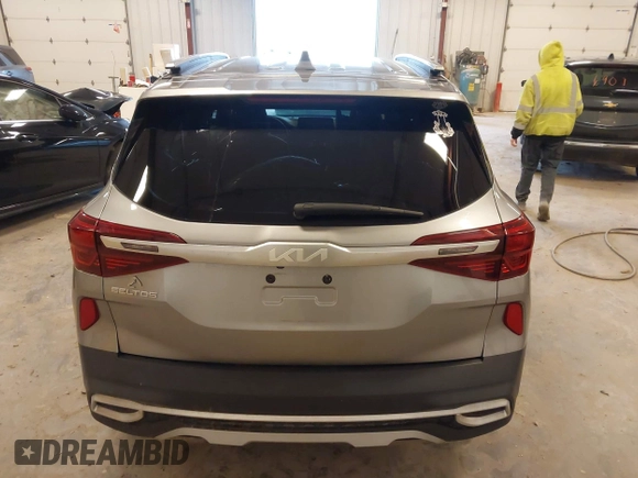 2022 Kia Seltos S with VIN KNDEU2AA8N7263350, listed as a IAAI auction lot 42147067 with 61,042 mi miles and . Bid and sale history available at DreamBid. Image 16.